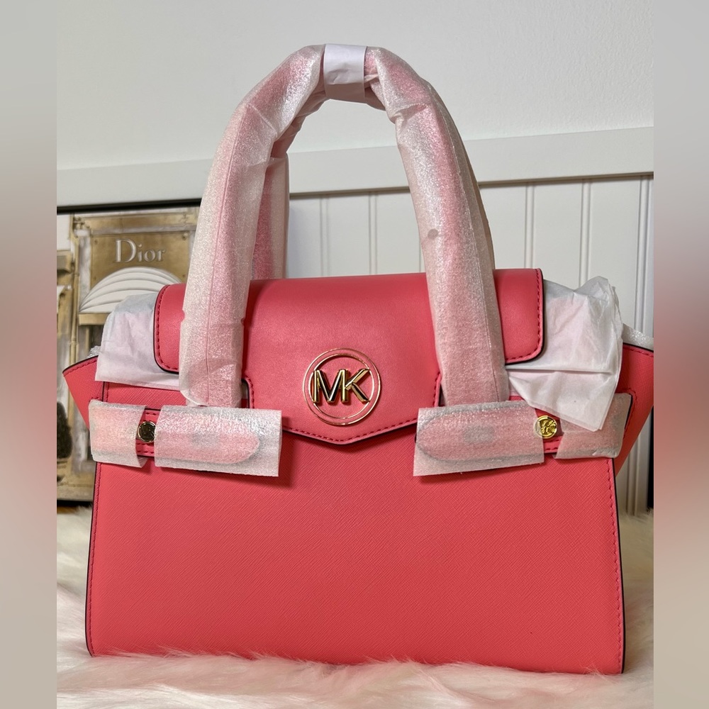 ✨NWT✨ MICHAEL KORS✨ Carmen Medium Faux Leather Belted Satchel